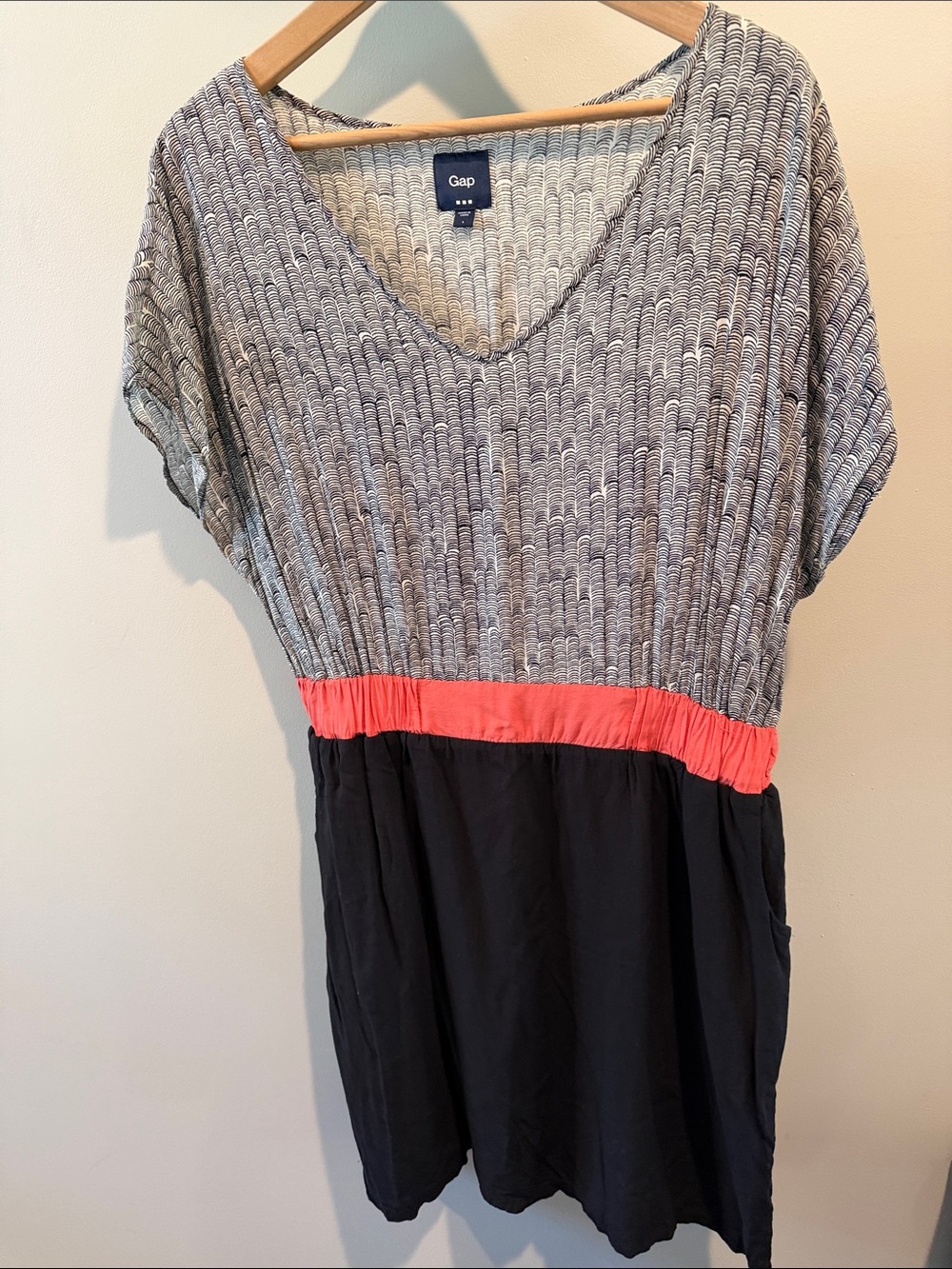 GAP Large Colorblock Blouson Bodice Black/White Geometric Print Mini Dress